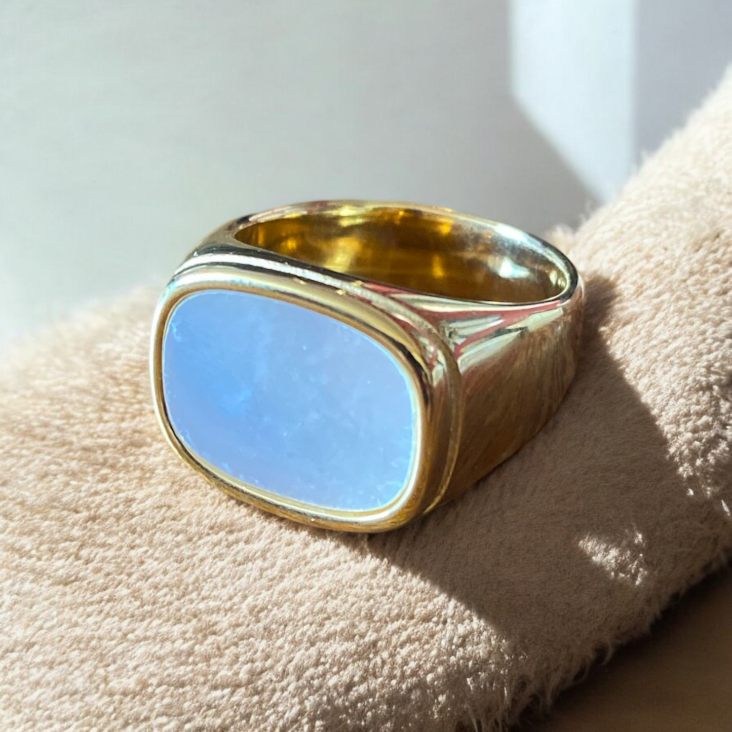 Flat Pearl Ring